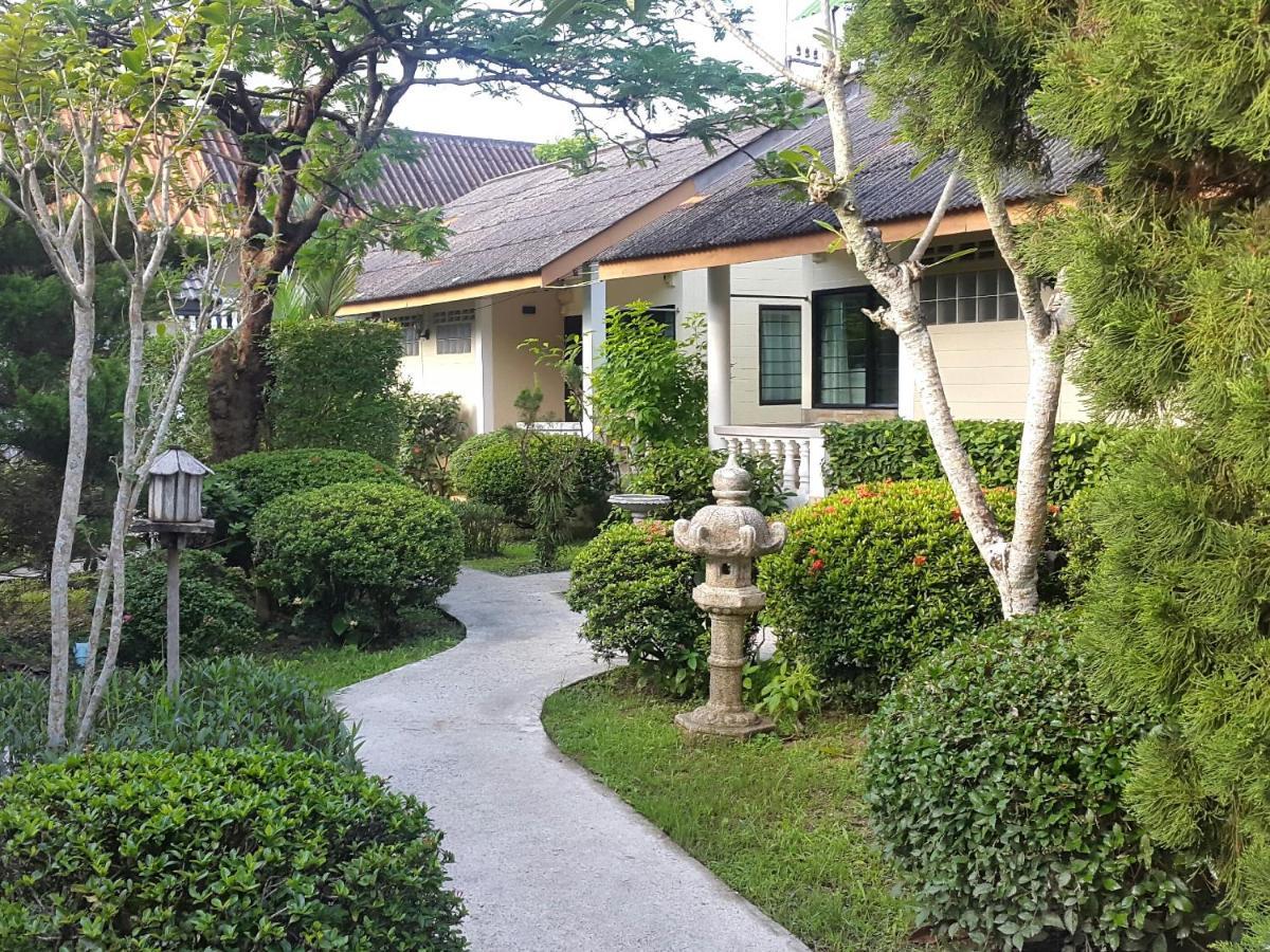 Holiday Village And Natural Garden Resort Karon 외부 사진